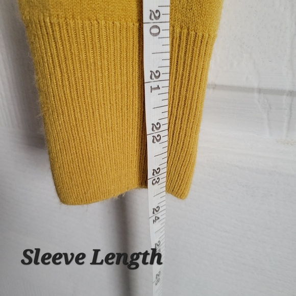 Anna Bella Crew Neck Sweater - Picture 7 of 11